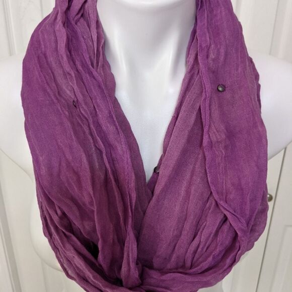 NWOT - Lightweight Soft/Muted Grape Color Infinity Scarf - Picture 5 of 8